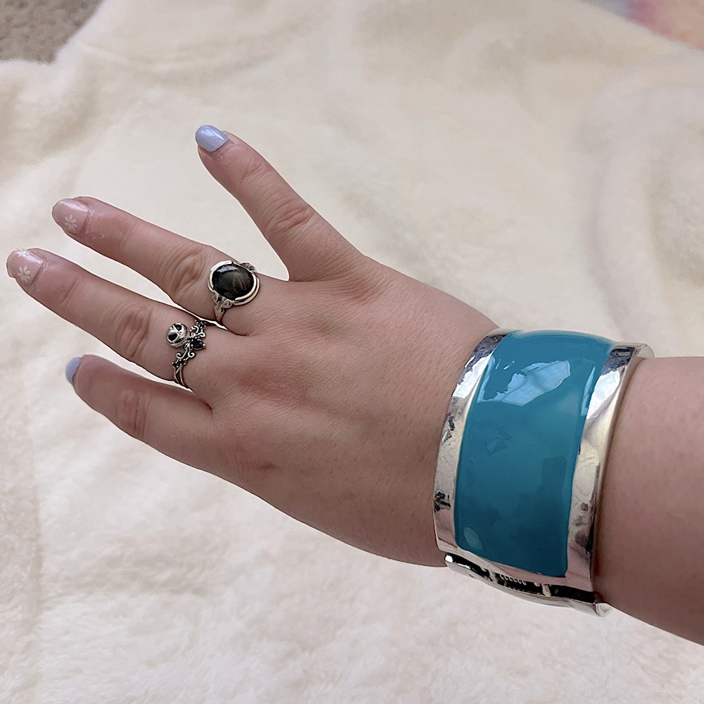 ⚡️2/$15⚡️Turquoise bangle bracelet